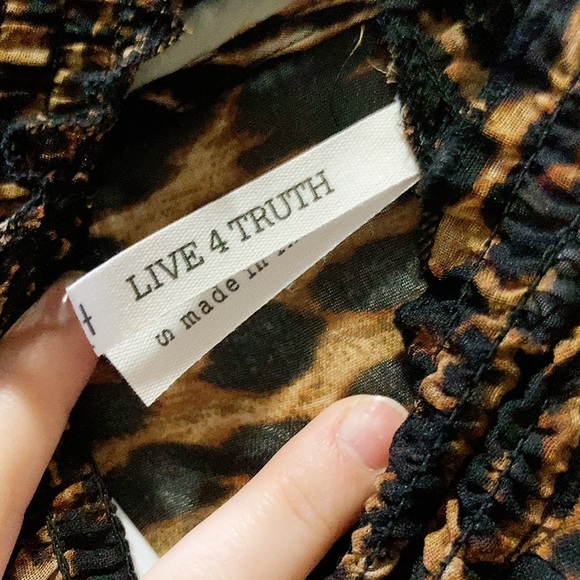 Leopard Top - Picture 2 of 3